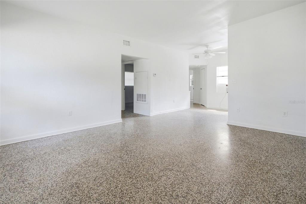 70 GRIGGS AVENUE UNIT 70, CASSELBERRY, FL — photo 2 of 25