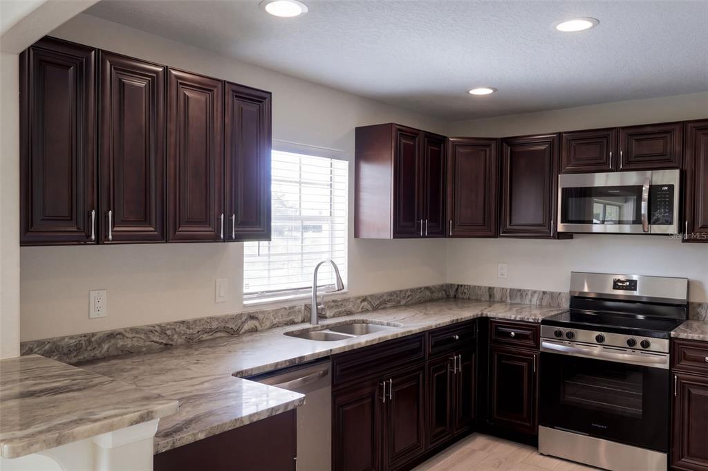 2535 DELAWARE ROAD, DELTONA, FL — photo 5 of 44