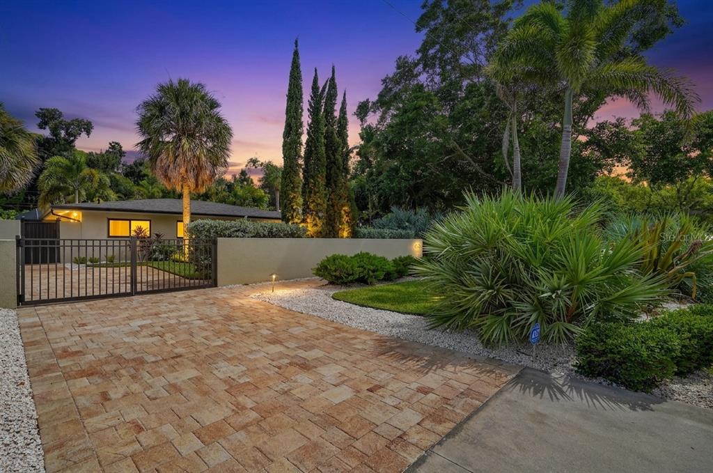 418 SAPPHIRE DRIVE