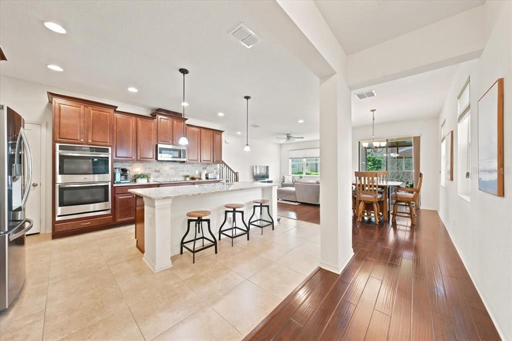 9128 CAROLINA WREN DRIVE, TAMPA, FL — photo 3 of 29