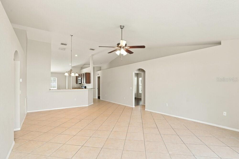 727 BARRISTER DRIVE, AUBURNDALE, FL — photo 5 of 16