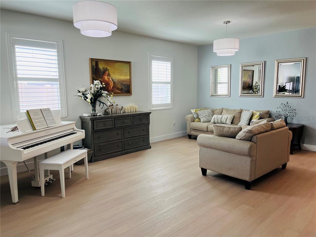14037 PECAN ORCHARD DRIVE, WINTER GARDEN, FL — photo 4 of 33