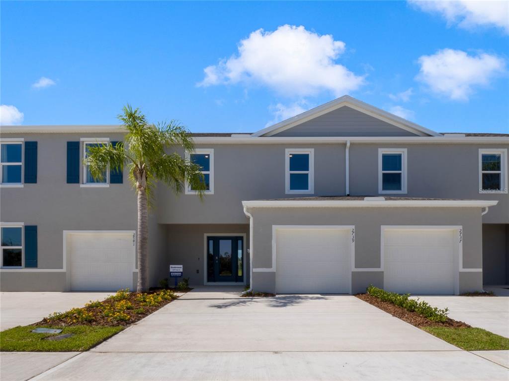 2740 SILVER CANOE DRIVE