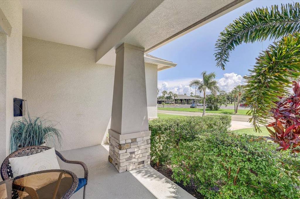 2194 FAIRWAY AVENUE S, ST PETERSBURG, FL — photo 5 of 85