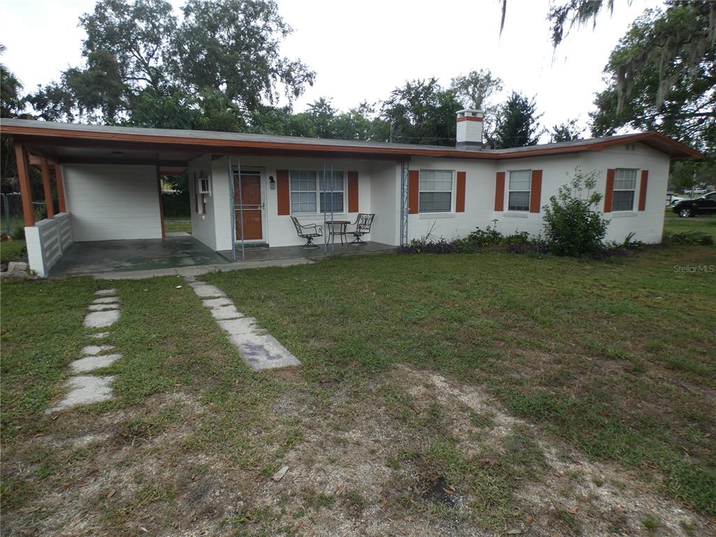 1001 OAK DRIVE