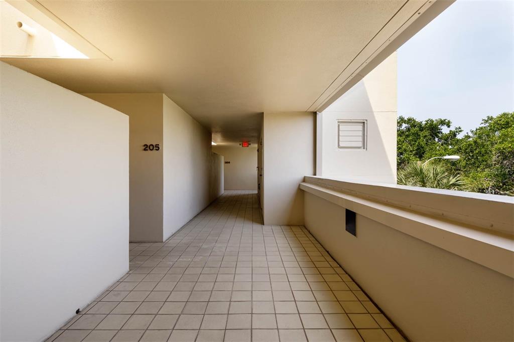 2775 KIPPS COLONY DRIVE S UNIT 205, ST PETERSBURG, FL — photo 3 of 59