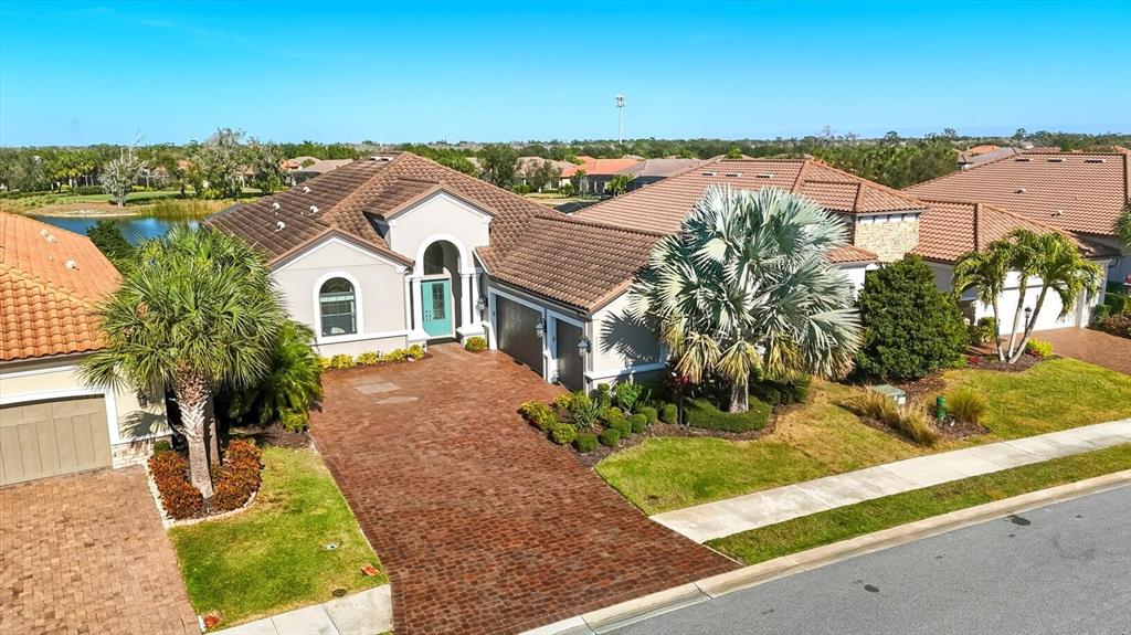 4711 BENITO COURT
