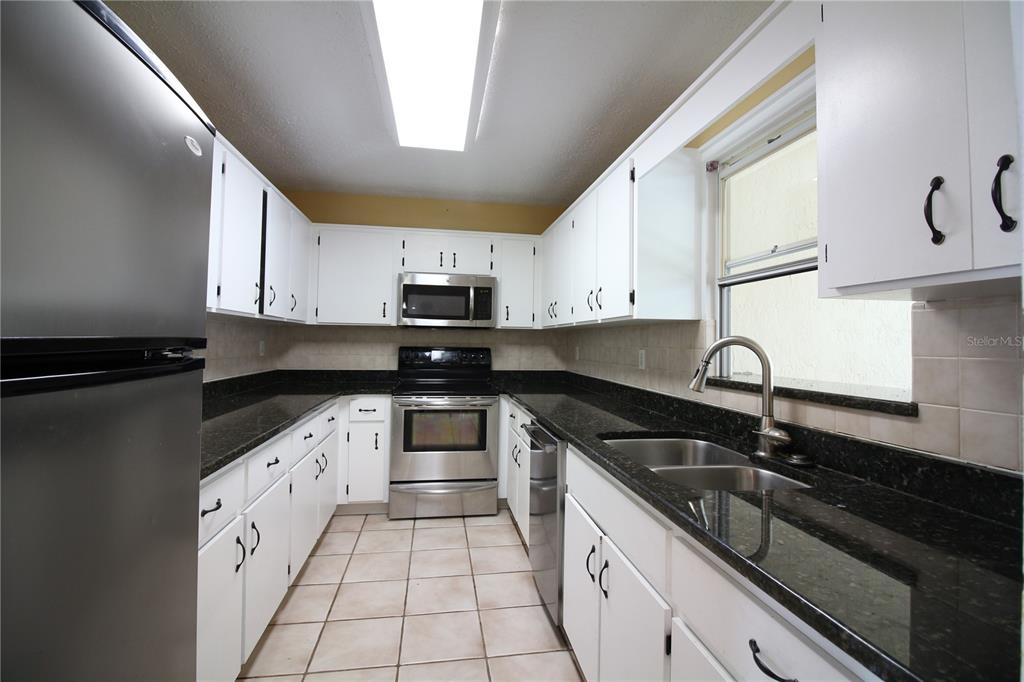 739 LAKE JUNE ROAD, LAKE PLACID, FL — photo 4 of 24