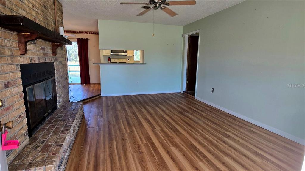 11346 CIRCLE WAY, LEESBURG, FL — photo 2 of 24