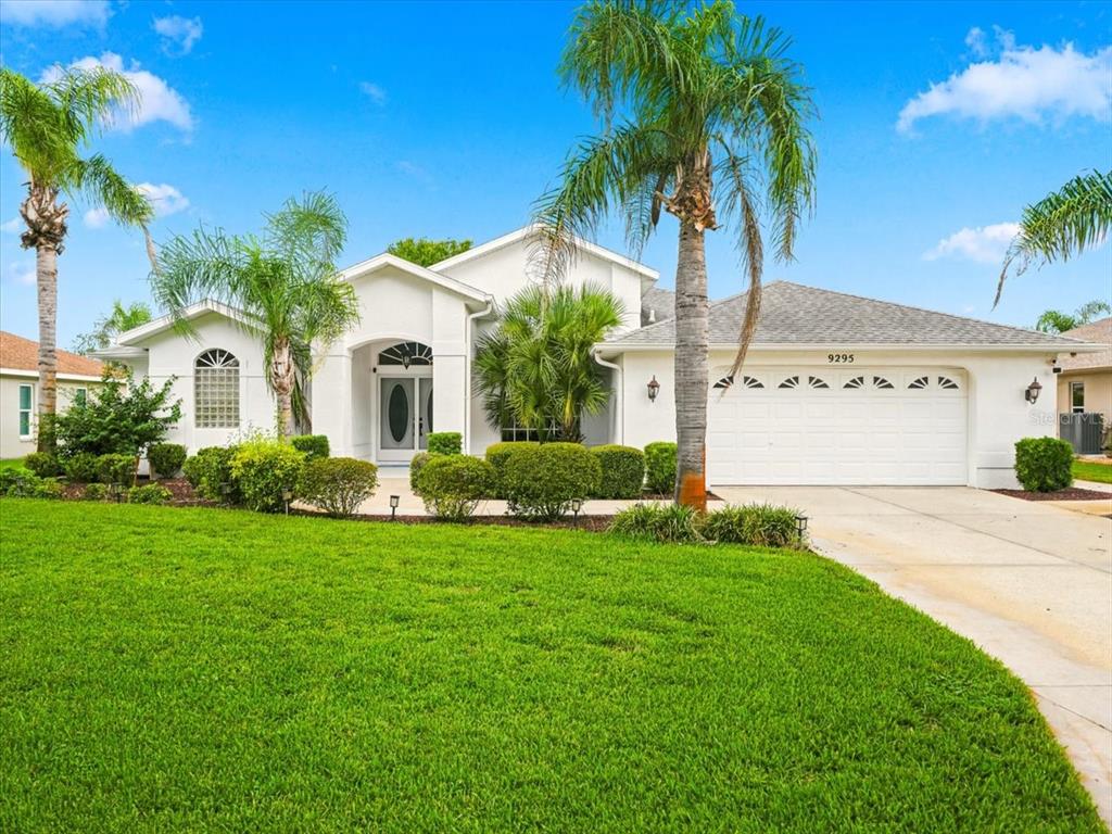 9295 BUTLER BOULEVARD, WEEKI WACHEE, FL — photo 4 of 30
