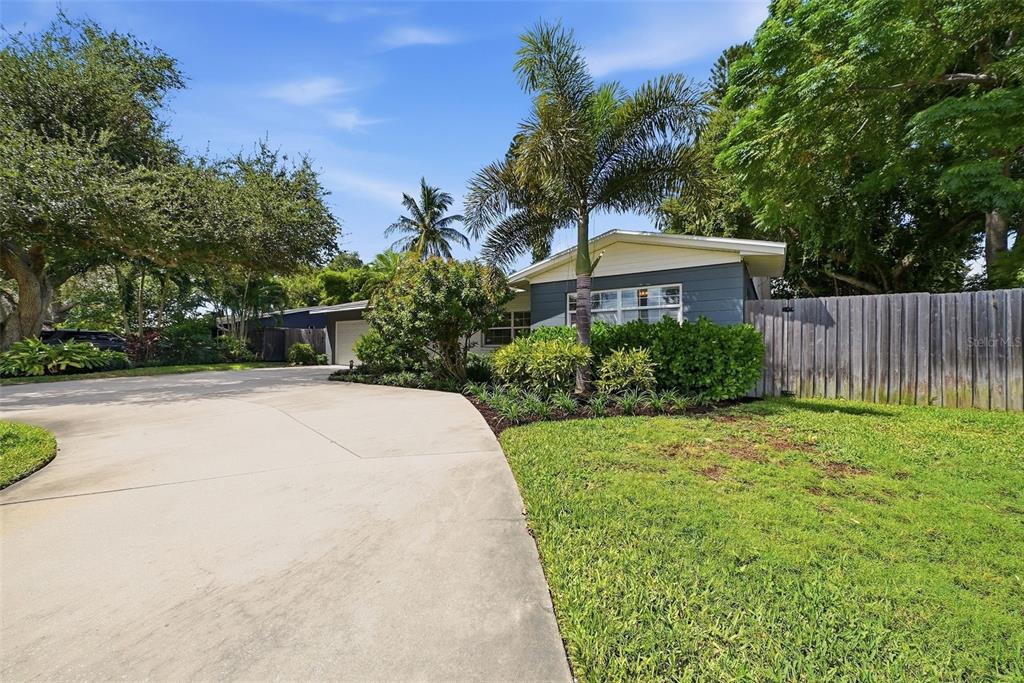 6675 COLONY DRIVE S, ST PETERSBURG, FL — photo 5 of 65