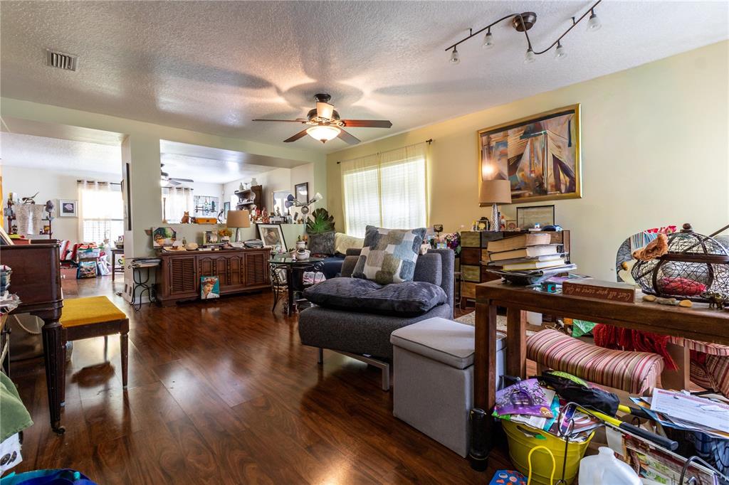 1308 TILAPIA TRAIL, DELAND, FL — photo 3 of 18