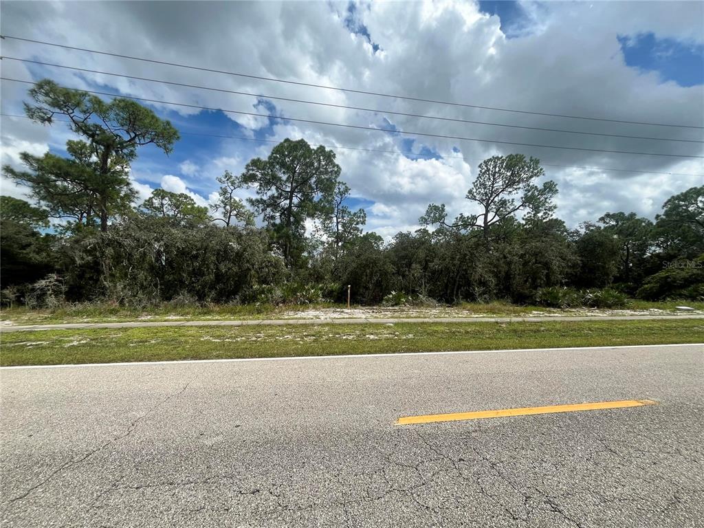 1026 COUGAR BOULEVARD, SEBRING, FL — photo 3 of 4