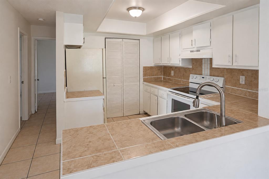 2527 CITRUS CLUB LANE UNIT 3904, ORLANDO, FL — photo 3 of 19