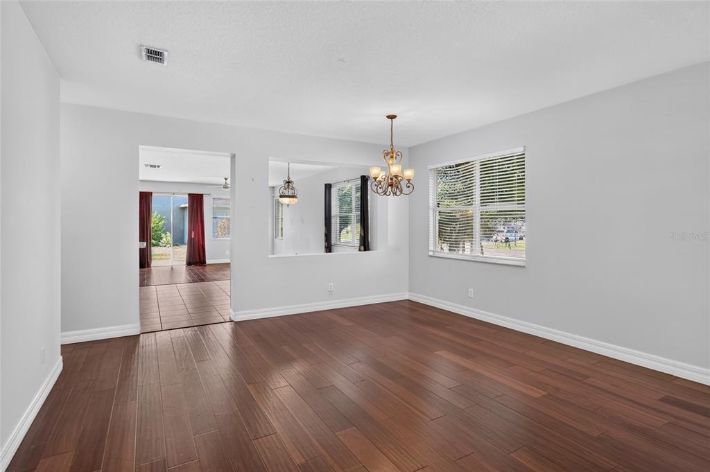 9806 CHORLTON CIR, ORLANDO, FL — photo 4 of 23
