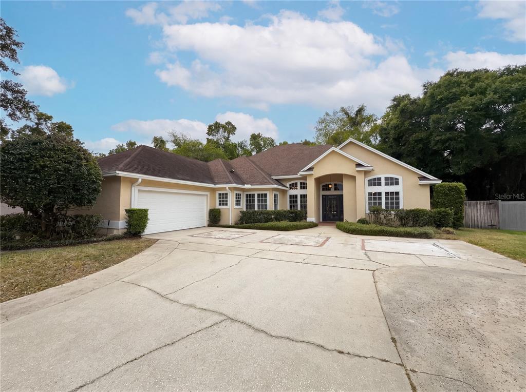680 MACGLENROSS DRIVE