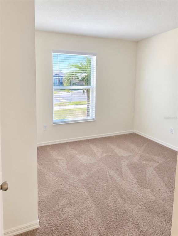 604 SARNER PASS WAY, WINTER HAVEN, FL — photo 5 of 19