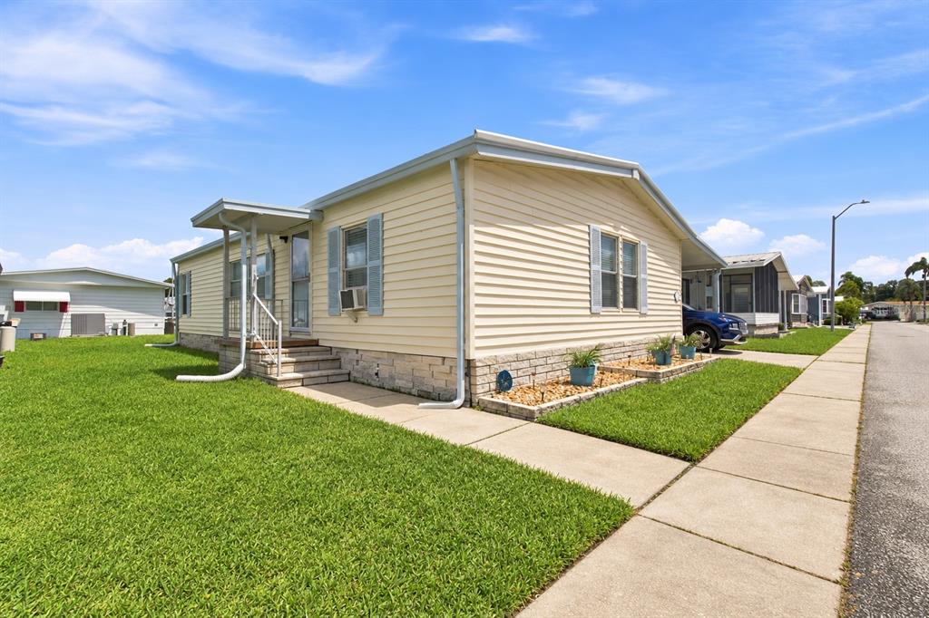 56 PELICAN DRIVE S, OLDSMAR, FL — photo 4 of 30