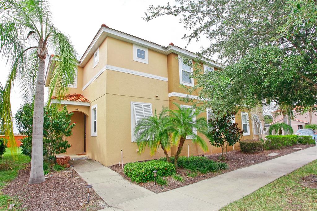 940 LAS FUENTES DRIVE, KISSIMMEE, FL — photo 2 of 30