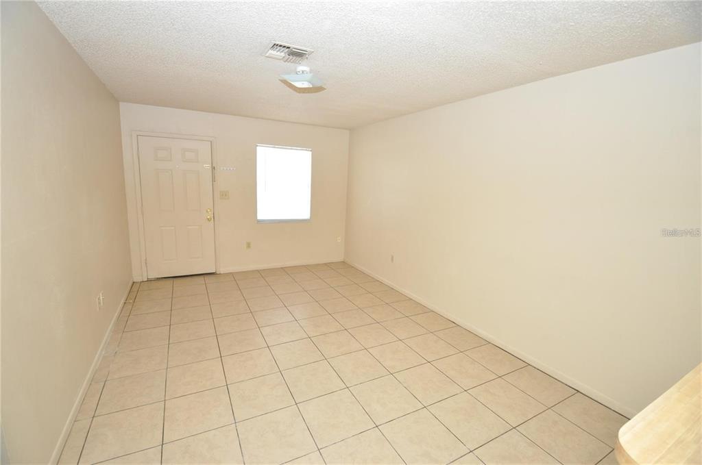 129 DENTON AVENUE, AUBURNDALE, FL — photo 3 of 8