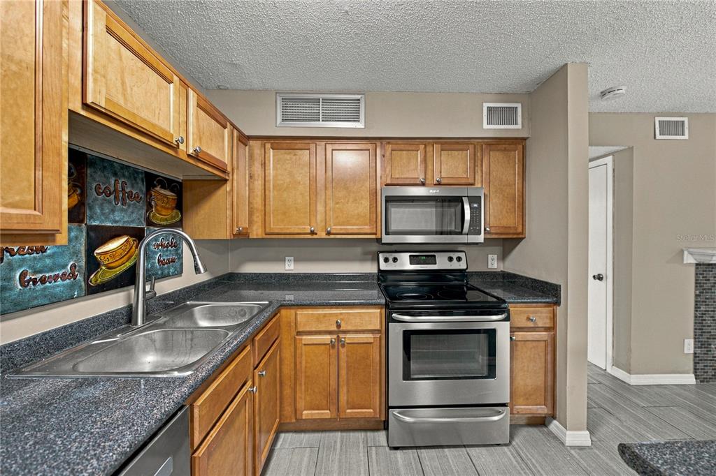 485 FORESTWAY CIRCLE UNIT 101, ALTAMONTE SPRINGS, FL — photo 4 of 30