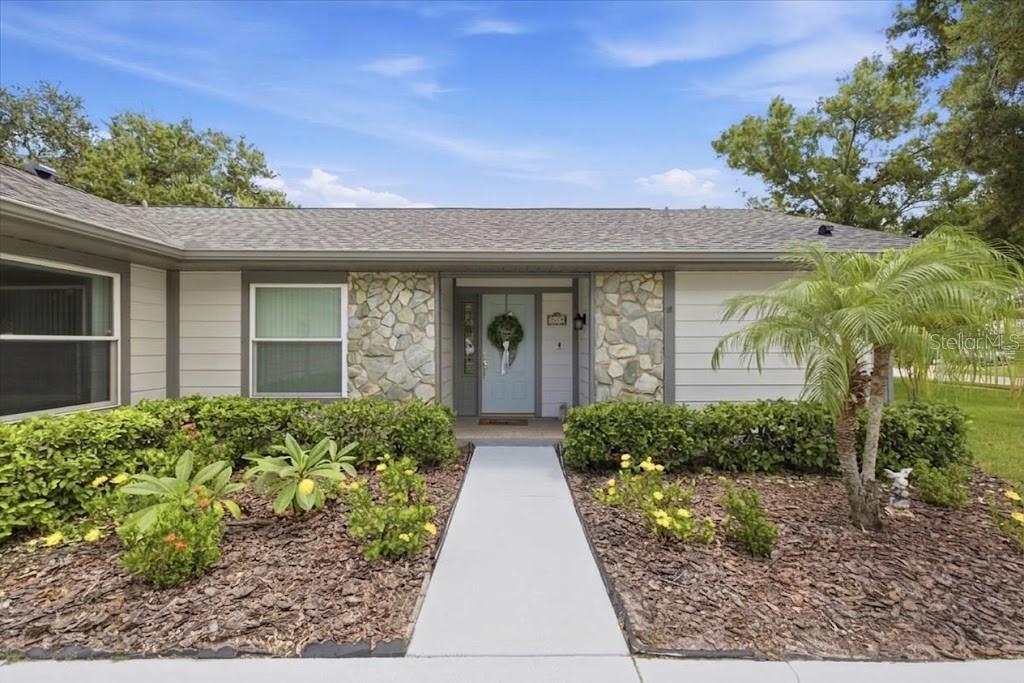3379 HYDE PARK DRIVE, CLEARWATER, FL — photo 3 of 30