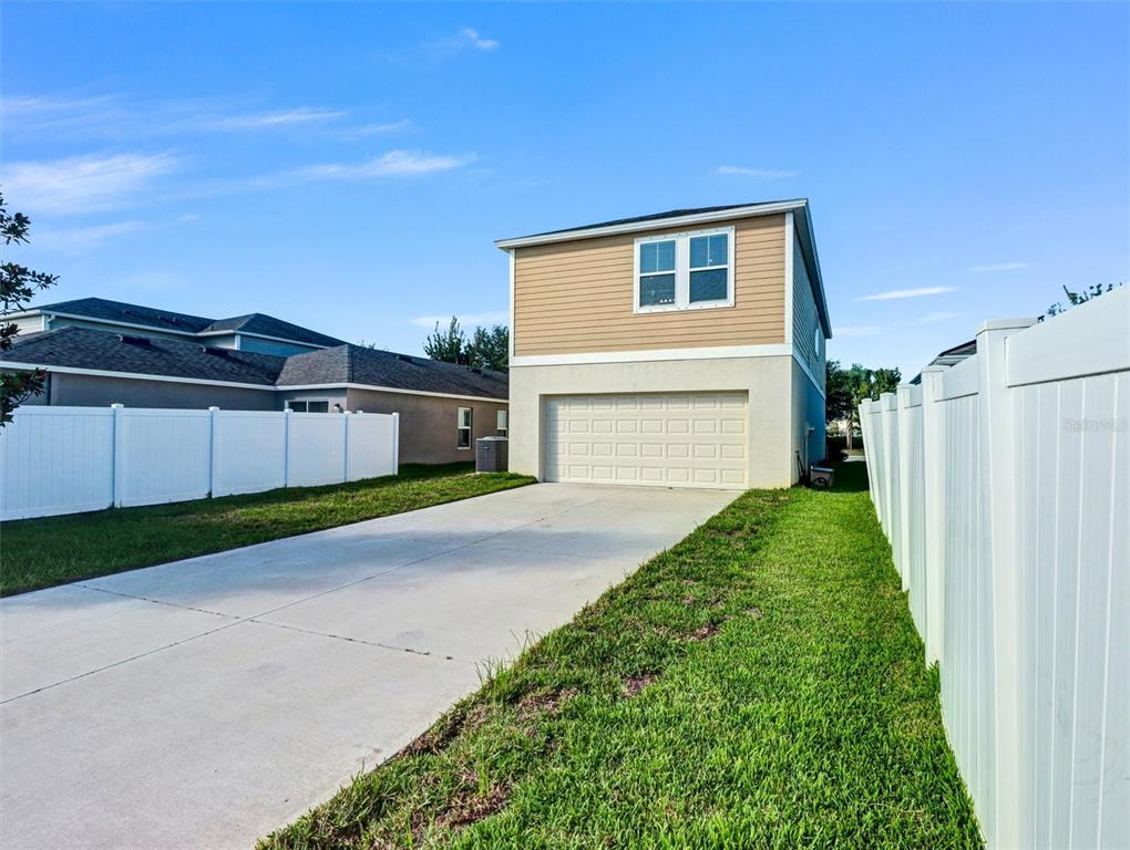 13018 BOGGY CREEK DRIVE, RIVERVIEW, FL — photo 4 of 30