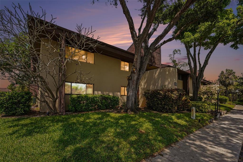 10755 VILLAGE CLUB CIRCLE N UNIT 101