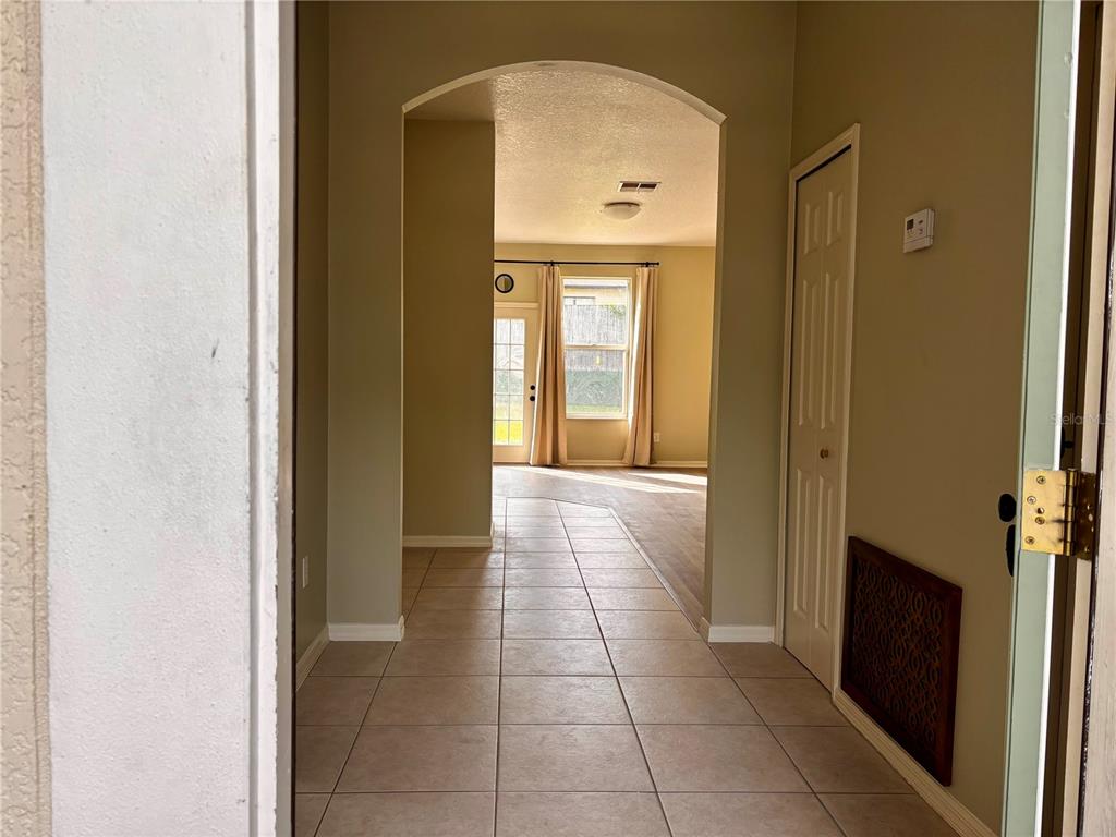 1048 DEES DRIVE, OVIEDO, FL — photo 3 of 18