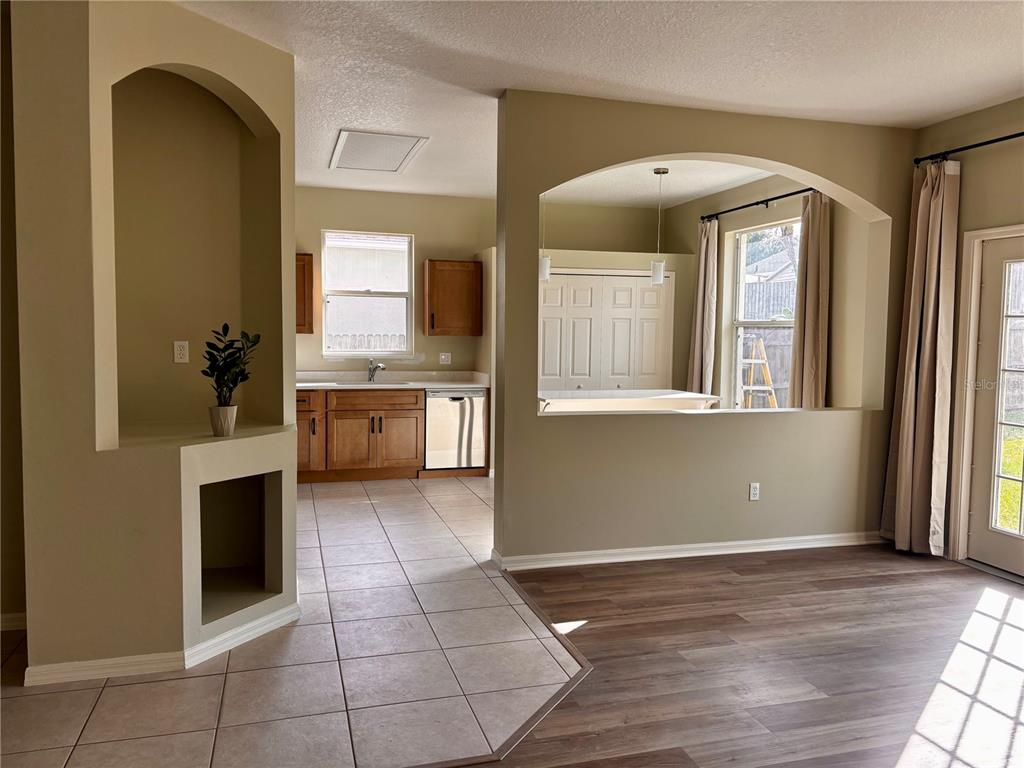 1048 DEES DRIVE, OVIEDO, FL — photo 5 of 18