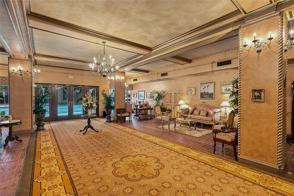 411 1ST AVENUE N UNIT 308, ST PETERSBURG, FL — photo 5 of 48