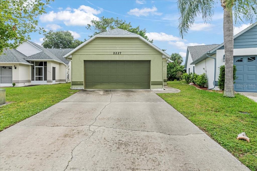 2227 BREEZY CIRCLE