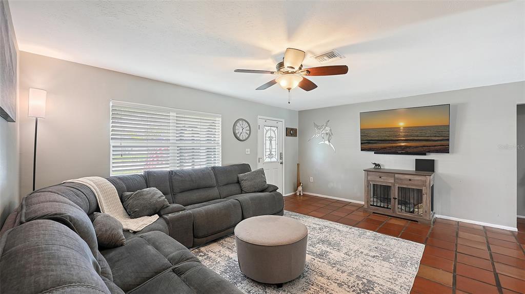 5338 FOXWOOD DRIVE, SARASOTA, FL — photo 5 of 30