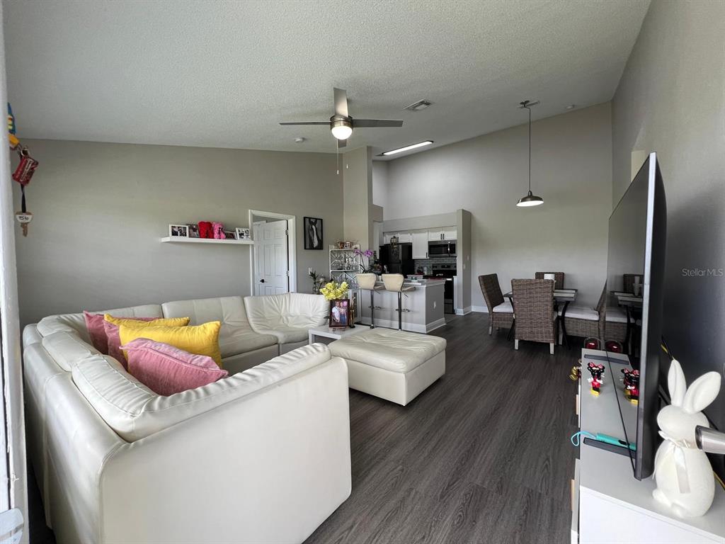 1213 BERMUDA LAKES LANE UNIT 208, KISSIMMEE, FL — photo 4 of 16