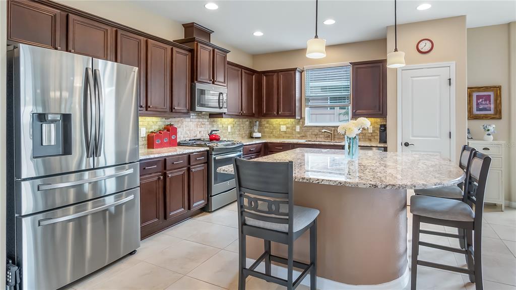 110 BAYOU BEND ROAD, GROVELAND, FL — photo 4 of 30