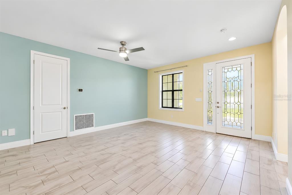 4024 SALIDA DEL SOL DRIVE, SUN CITY CENTER, FL — photo 3 of 30