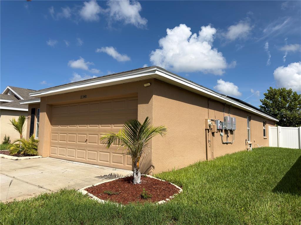 11340 SOUTHWIND LAKE DRIVE, GIBSONTON, FL — photo 3 of 30