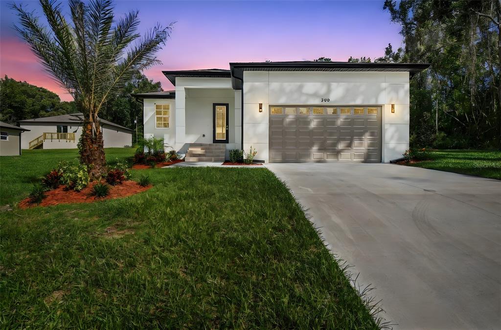 300 N LEMON AVENUE