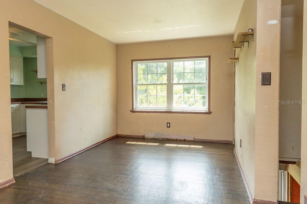 1197 N GARFIELD AVENUE, DELAND, FL — photo 5 of 19