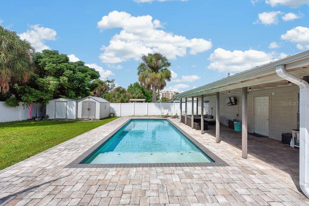 4710 W TRILBY AVENUE, TAMPA, FL — photo 3 of 30