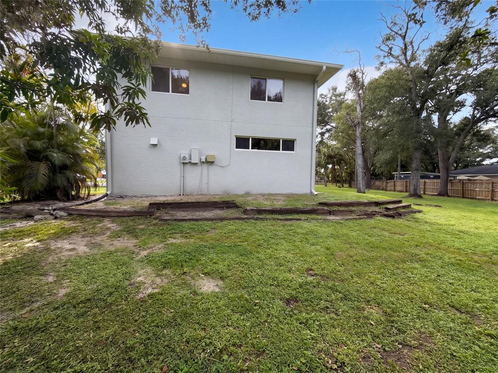 1331 30TH AVENUE E, BRADENTON, FL — photo 5 of 30