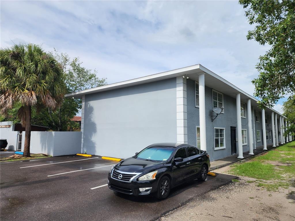 5310 WHITEWAY DRIVE UNIT 5310, TEMPLE TERRACE, FL — photo 3 of 12