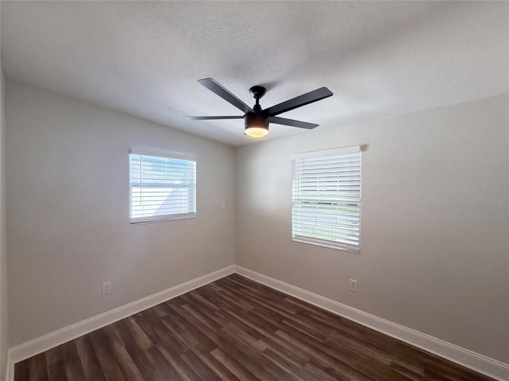 645 10TH PLACE, SAFETY HARBOR, FL — photo 4 of 21