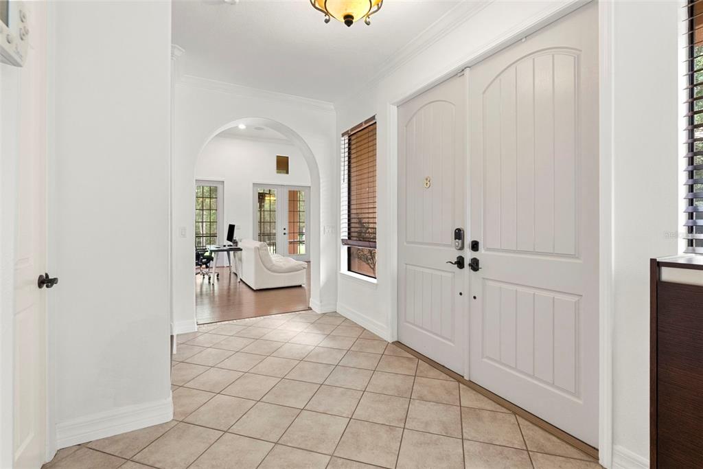8264 DUNHAM STATION DRIVE, TAMPA, FL — photo 2 of 30