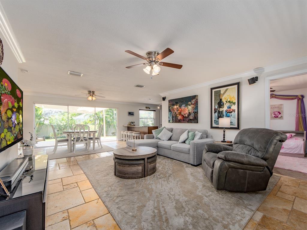 1679 WOODRIDGE DRIVE, CLEARWATER, FL — photo 4 of 30