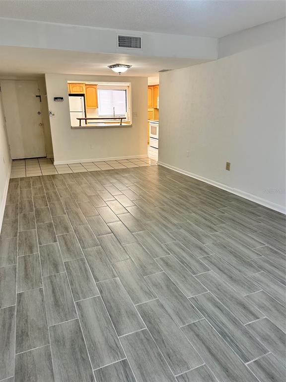 10775 VILLAGE CLUB CIRCLE N UNIT 101, ST PETERSBURG, FL — photo 4 of 14