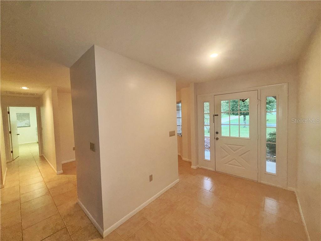 17 Sycamore CIRCLE, HOMOSASSA, FL — photo 4 of 30