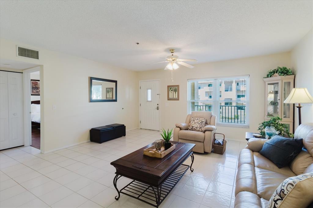 2209 UTOPIAN DRIVE E UNIT 207, CLEARWATER, FL — photo 4 of 30