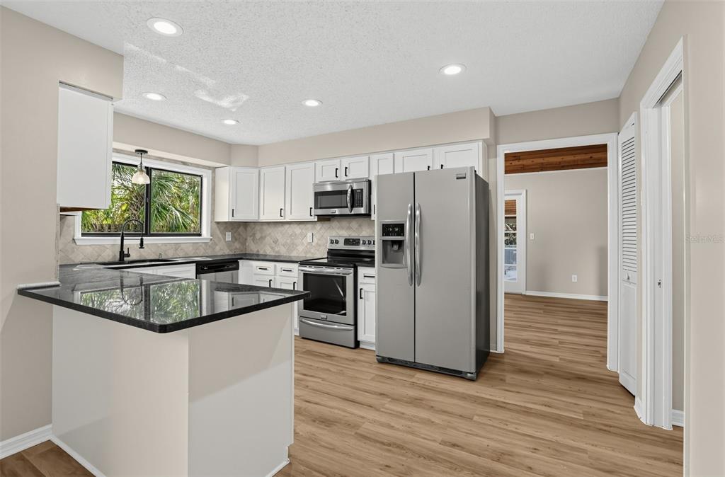 1539 GRACE LAKE CIRCLE, LONGWOOD, FL — photo 4 of 25