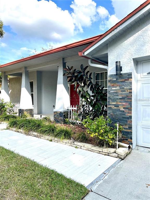 12221 ANNE KENIA DRIVE, THONOTOSASSA, FL — photo 2 of 30